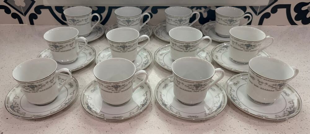 Vintage Diane Japan Tea Cups & Saucers Set of 12 Blue Floral Platinum 24 Pc